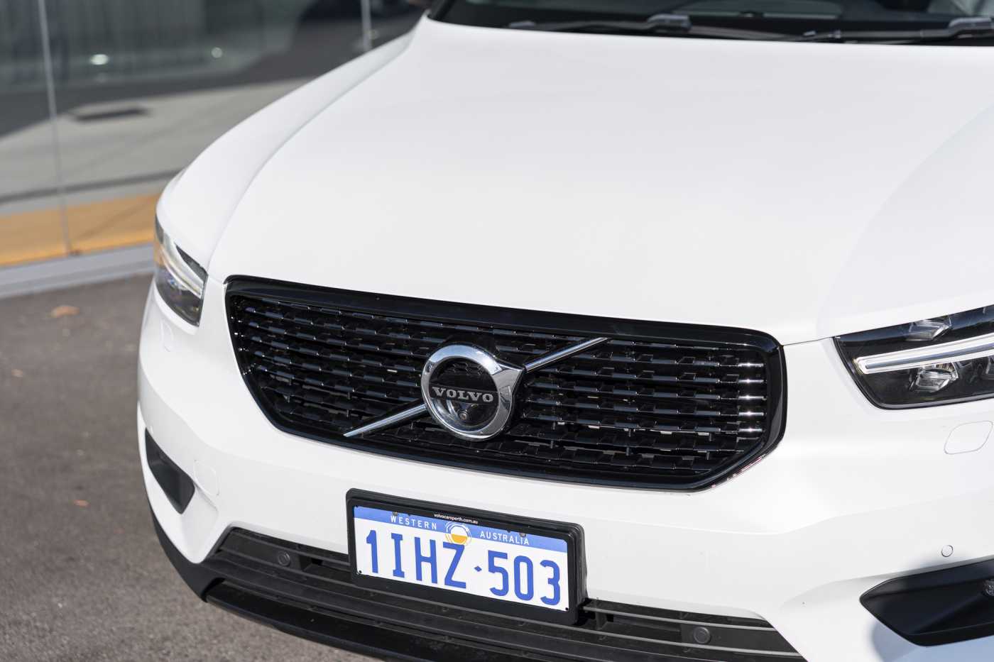 Volvo  XC40 T5 R-Design AWD