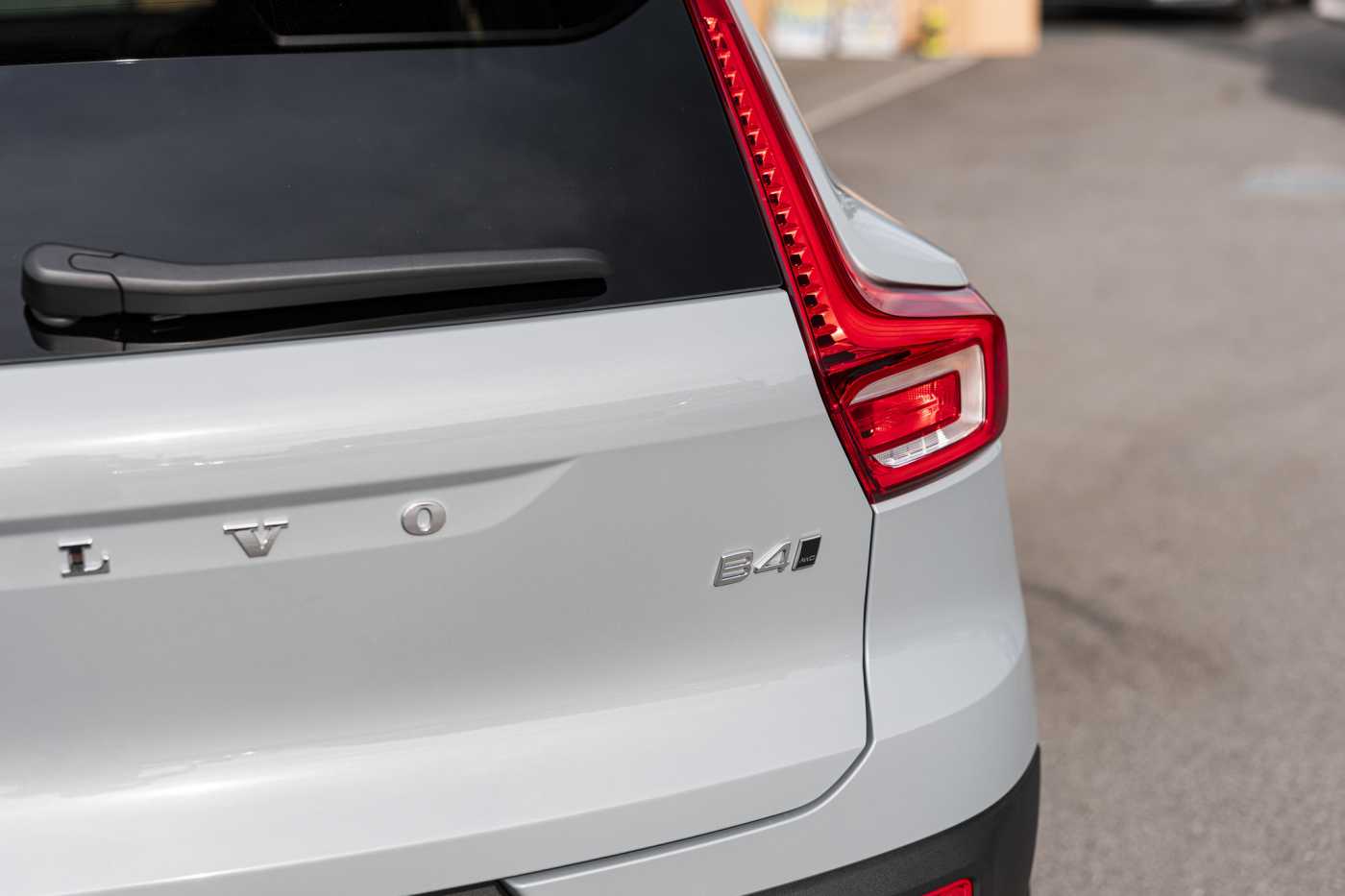 Volvo  XC40 Ultra, B4 AWD Mild hybrid, Petrol, Bright