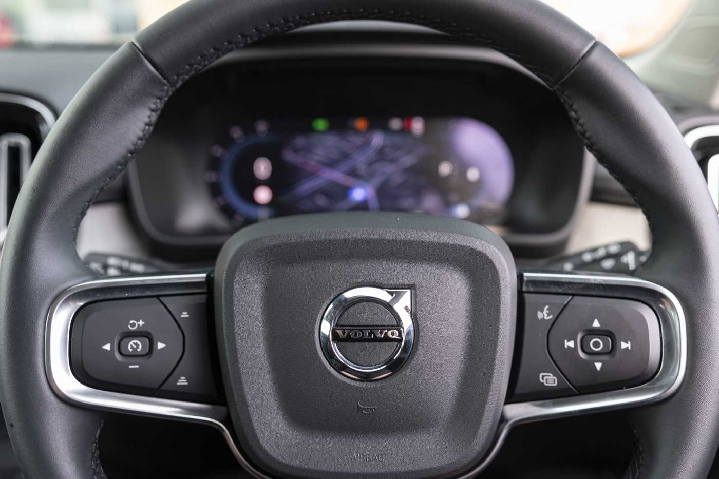 Volvo  XC40 Ultra, B4 AWD Mild hybrid, Petrol, Bright