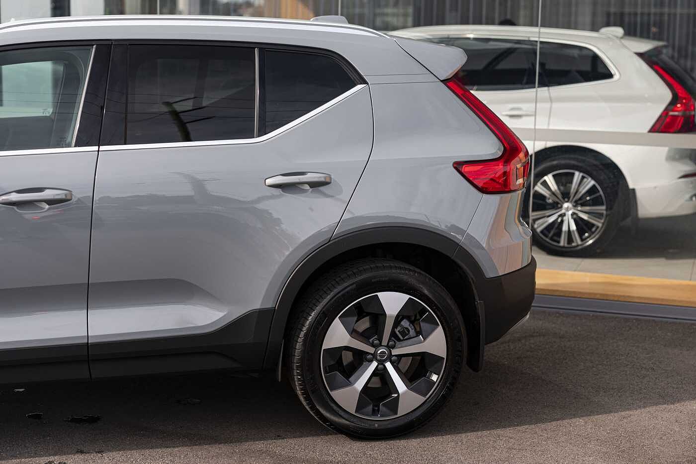 Volvo  XC40 Ultra, B4 AWD Mild hybrid, Petrol, Bright