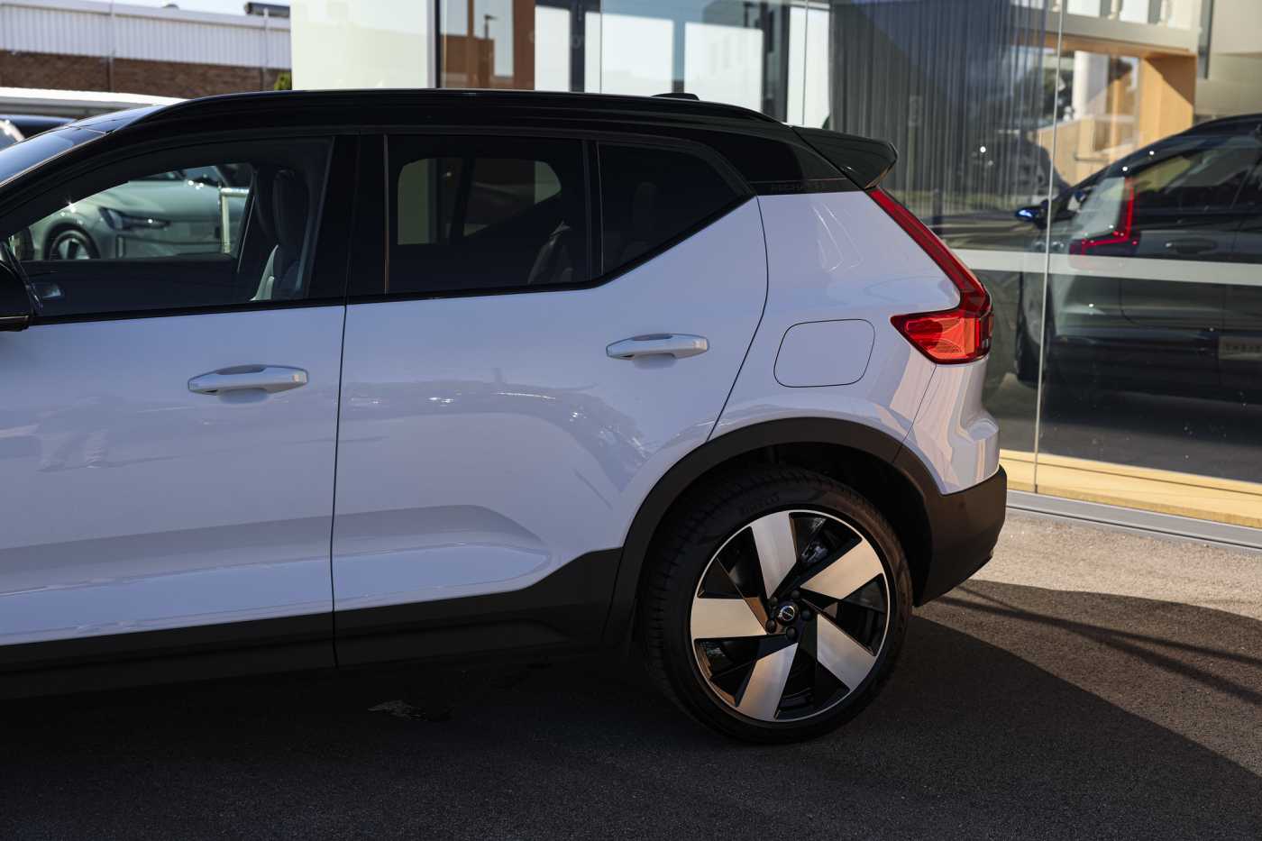 Volvo  XC40 Recharge Ultimate, Twin Motor, Electric