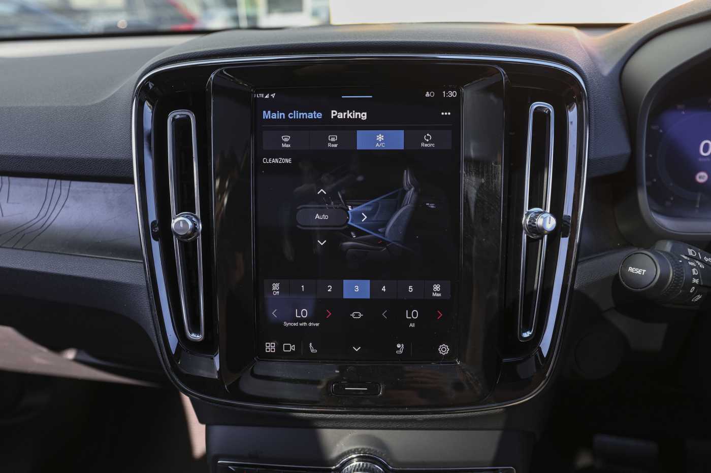Volvo  XC40 Recharge Ultimate, Twin Motor, Electric