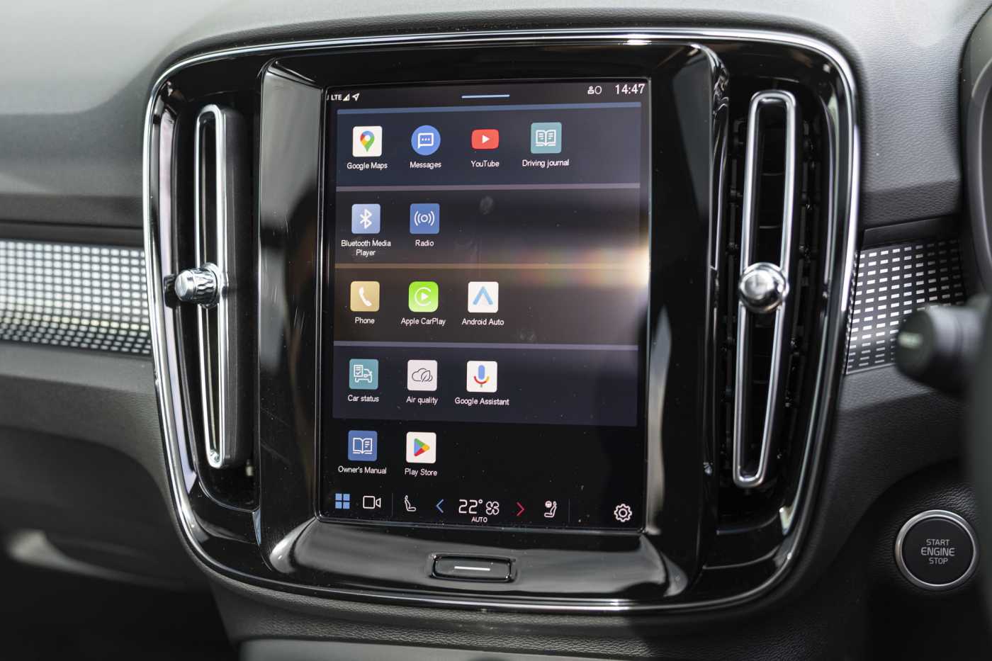 Volvo  XZ MY25 Black Edition AWD
