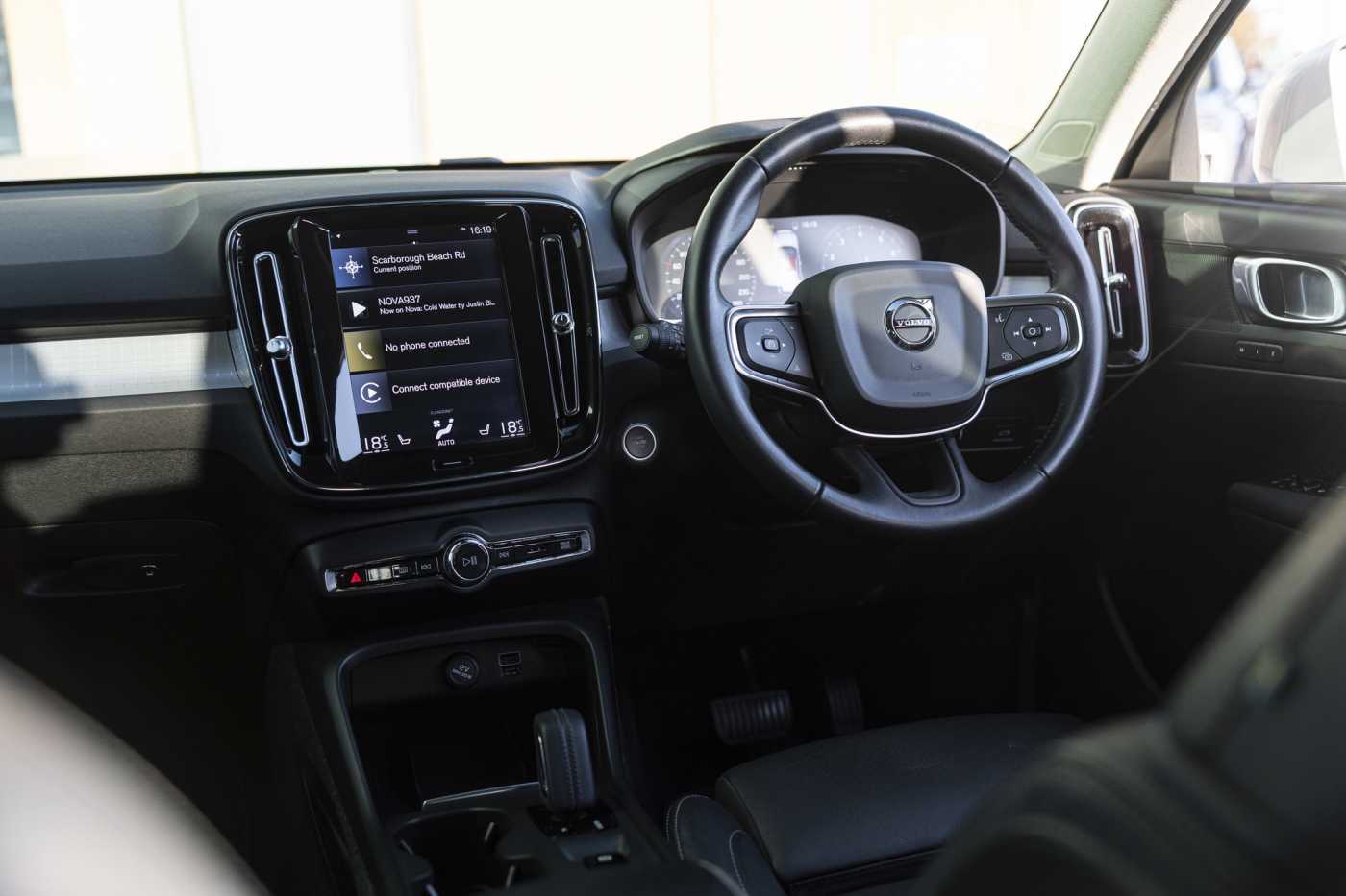 Volvo  XC40 T4 Momentum FWD