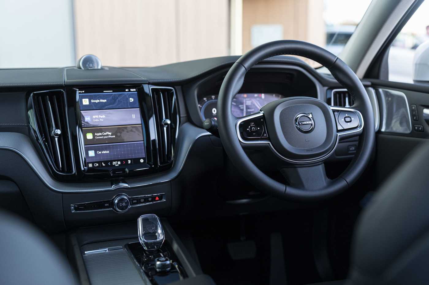 Volvo  XC60 Ultra, B5 AWD Mild hybrid, Petrol, Bright