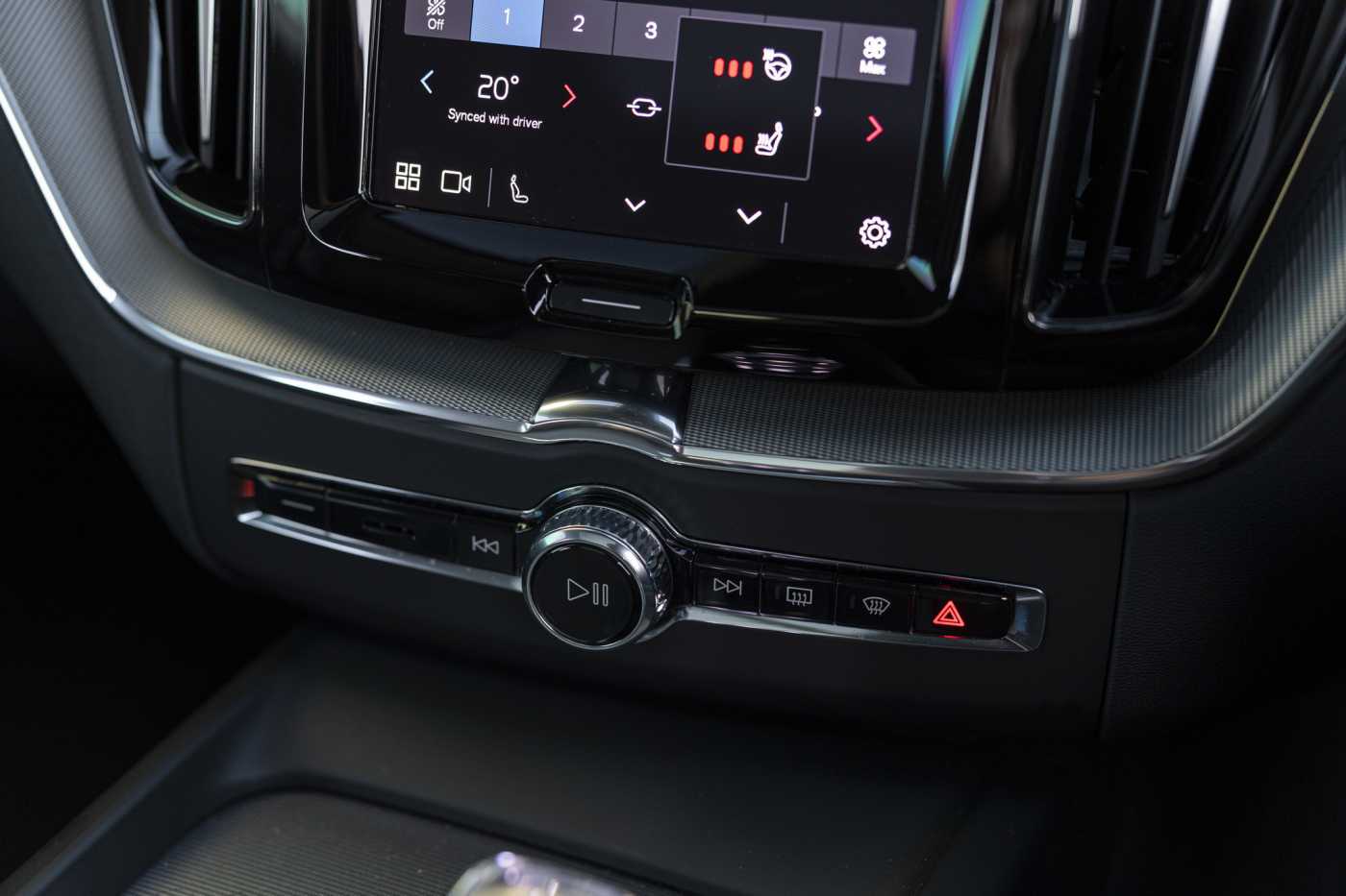 Volvo  XC60 Ultra, B5 AWD Mild hybrid, Petrol, Bright