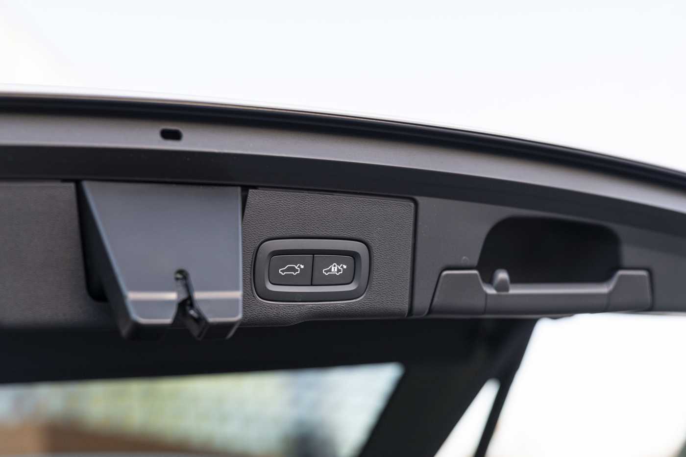 Volvo  XC60 Ultra, B5 AWD Mild hybrid, Petrol, Bright