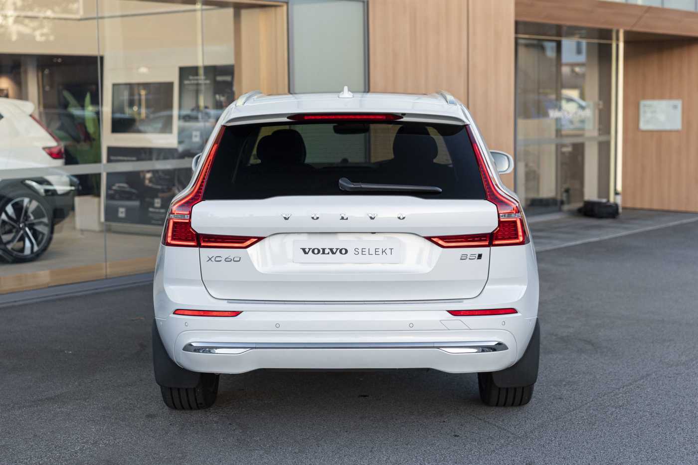 Volvo  XC60 Ultra, B5 AWD Mild hybrid, Petrol, Bright