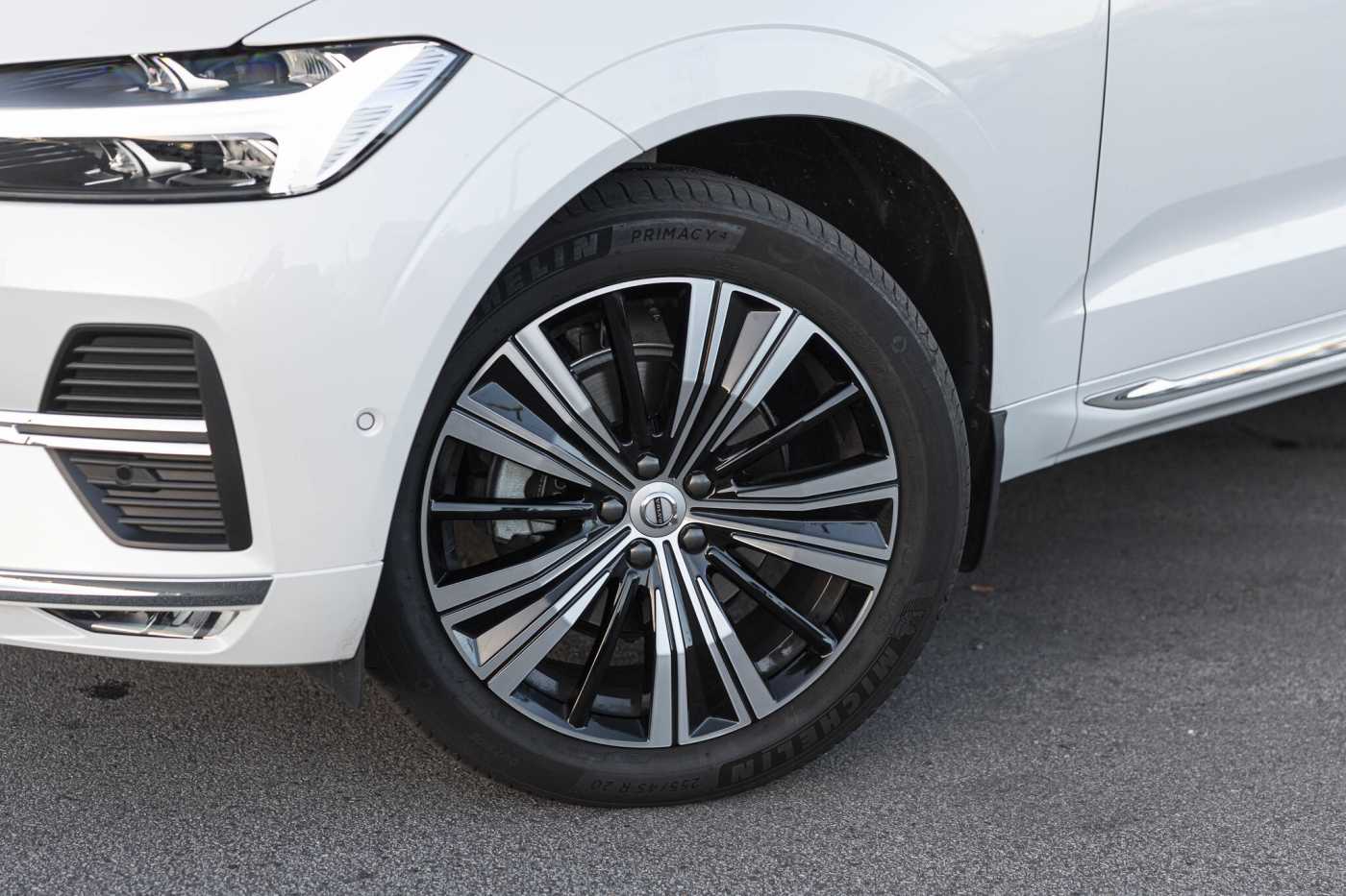 Volvo  XC60 Ultra, B5 AWD Mild hybrid, Petrol, Bright