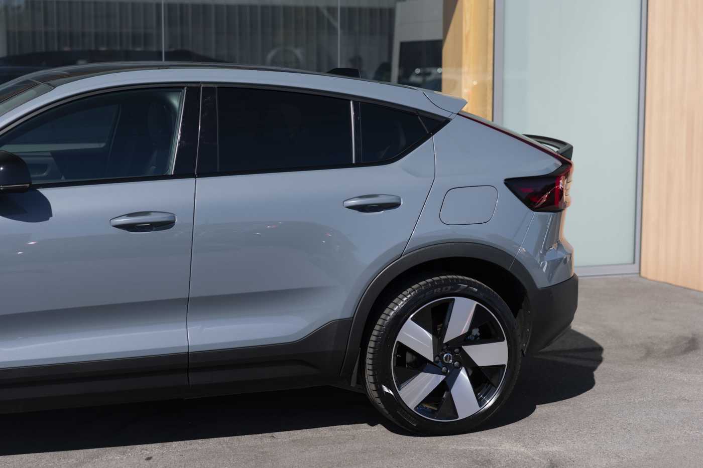 Volvo  C40 Recharge Ultimate, Twin Motor, Electric