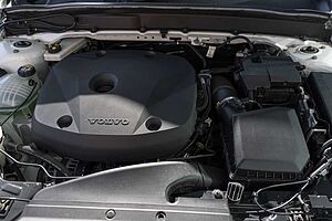Volvo  XC40 T5 R-Design AWD
