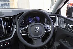 Volvo  XC60 Ultimate, B5 Mild Hybrid, Petrol, Bright