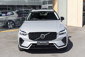 Volvo  XC60 Recharge Ultimate, T8 Plug-in hybrid, Electric/Petrol, Dark