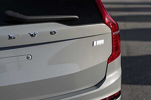 Volvo  XC90 Recharge Ultimate, T8 AWD Plug-in hybrid, Electric/Petrol, Dark, 7 Seats