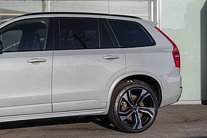 Volvo  XC90 Recharge Ultimate, T8 AWD Plug-in hybrid, Electric/Petrol, Dark, 7 Seats