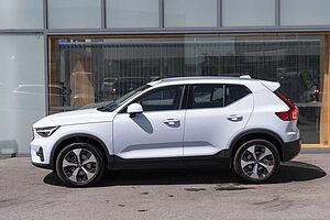 Volvo  XC40 Ultimate, B4 AWD Mild hybrid, Petrol, Bright