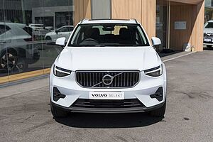 Volvo  XC40 Ultimate, B4 AWD Mild hybrid, Petrol, Bright