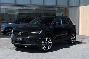 Volvo  XC40 Ultra, B4 AWD Mild hybrid, Petrol, Dark