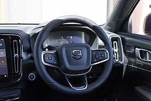 Volvo  XC40 Ultra, B4 AWD Mild hybrid, Petrol, Dark