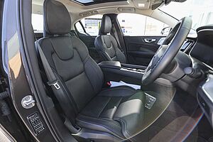Volvo  S60 Ultimate, B5 Mild Hybrid, Petrol, Bright