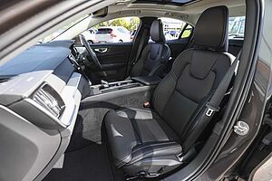 Volvo  S60 Ultimate, B5 Mild Hybrid, Petrol, Bright