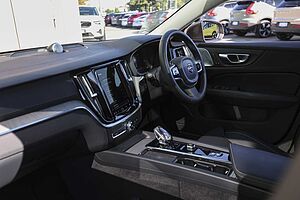 Volvo  S60 Ultimate, B5 Mild Hybrid, Petrol, Bright