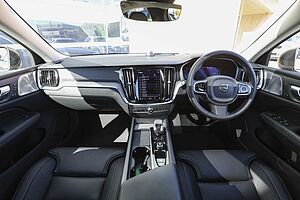 Volvo  S60 Ultimate, B5 Mild Hybrid, Petrol, Bright