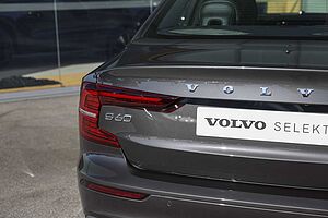 Volvo  S60 Ultimate, B5 Mild Hybrid, Petrol, Bright