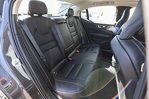 Volvo  S60 Ultimate, B5 Mild Hybrid, Petrol, Bright