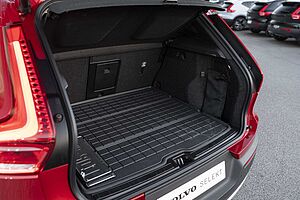 Volvo  XC40 Plus, B4 Mild Hybrid, Petrol
