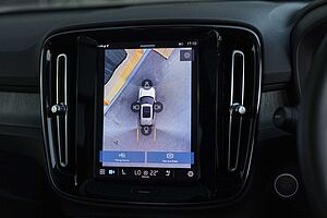 Volvo  XC40 Plus, B4 Mild Hybrid, Petrol