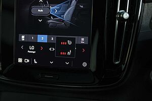 Volvo  XC40 Plus, B4 Mild Hybrid, Petrol