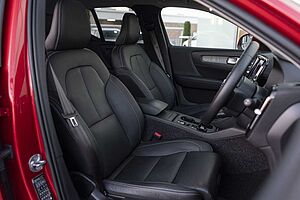 Volvo  XC40 Plus, B4 Mild Hybrid, Petrol