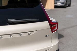 Volvo  XC40 Plus, B4 Mild hybrid, Petrol