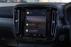 Volvo  XC40 Plus, B4 Mild hybrid, Petrol