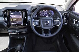 Volvo  XC40 Plus, B4 Mild hybrid, Petrol