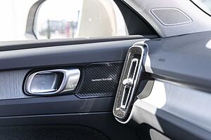 Volvo  XC40 Plus, B4 Mild hybrid, Petrol
