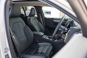 Volvo  XC40 Plus, B4 Mild hybrid, Petrol