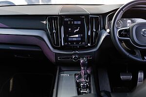 Volvo  XC60 D5 R-Design AWD