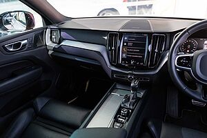 Volvo  XC60 D5 R-Design AWD