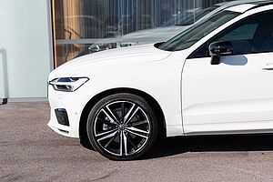 Volvo  XC60 D5 R-Design AWD
