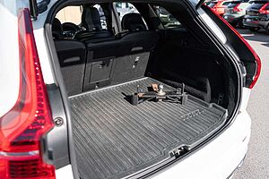 Volvo  XC60 D5 R-Design AWD
