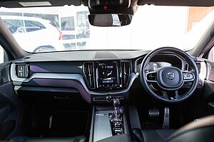 Volvo  XC60 D5 R-Design AWD