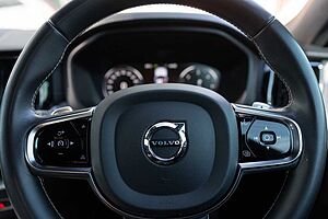 Volvo  XC60 D5 R-Design AWD