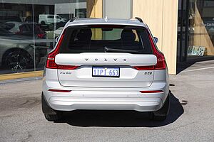 Volvo  XC60 Momentum, B5 mild hybrid
