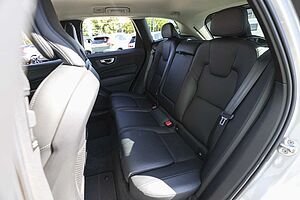 Volvo  XC60 Momentum, B5 mild hybrid