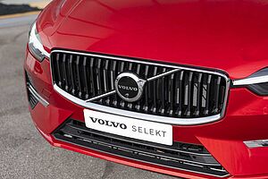 Volvo  XC60 Plus, B5 Mild Hybrid, Petrol