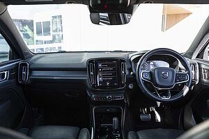 Volvo  XC40 T5 R-Design AWD