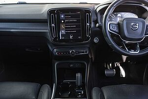Volvo  XC40 T5 R-Design AWD