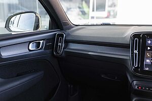 Volvo  XC40 T5 R-Design AWD